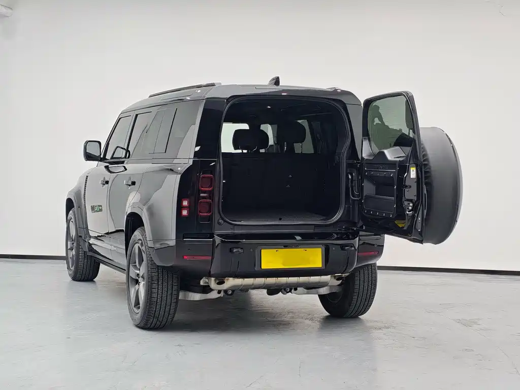 Land Rover Defender — миниатюра 5