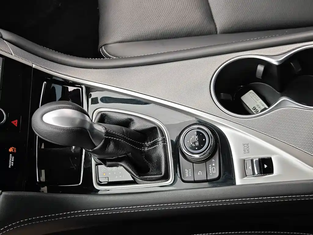 Infiniti Q50L — миниатюра 20