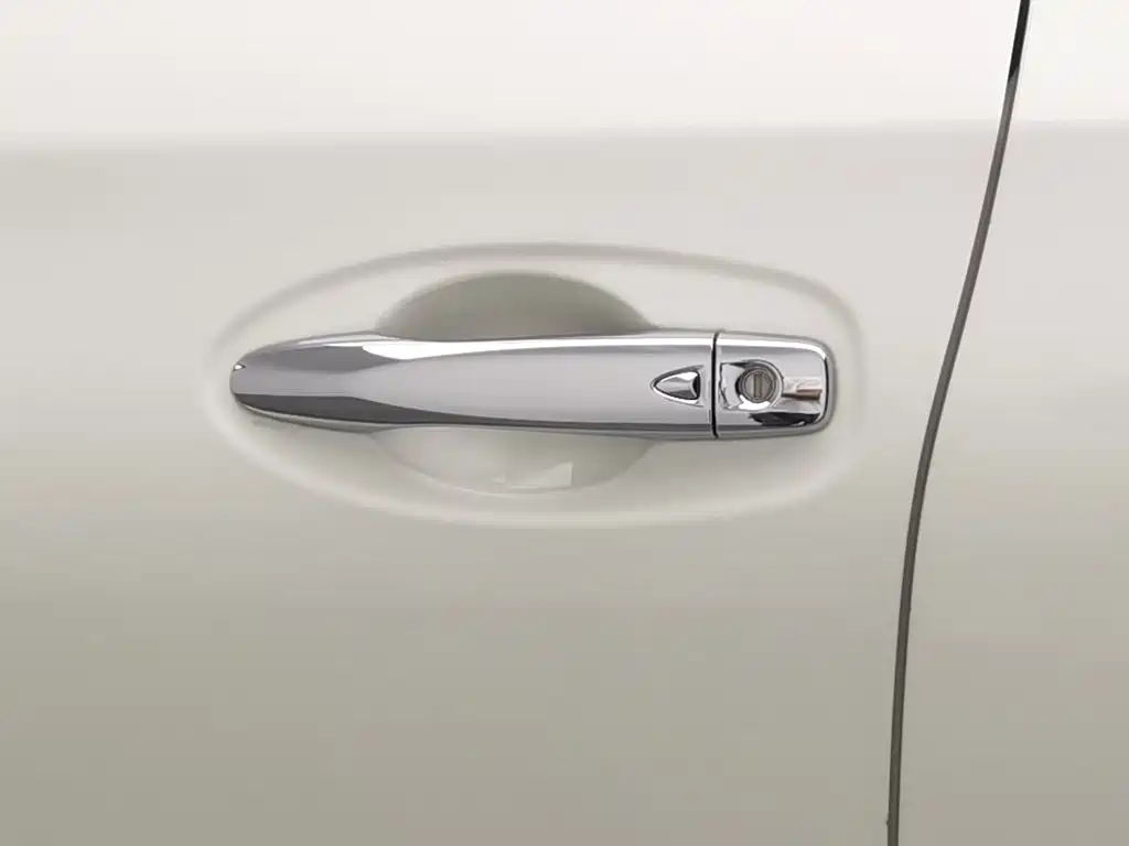 Nissan X-Trail — миниатюра 18