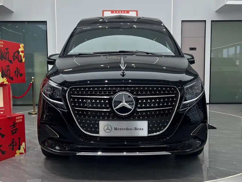 Mercedes-Benz V-Class V 2024 V 300 L Luxury