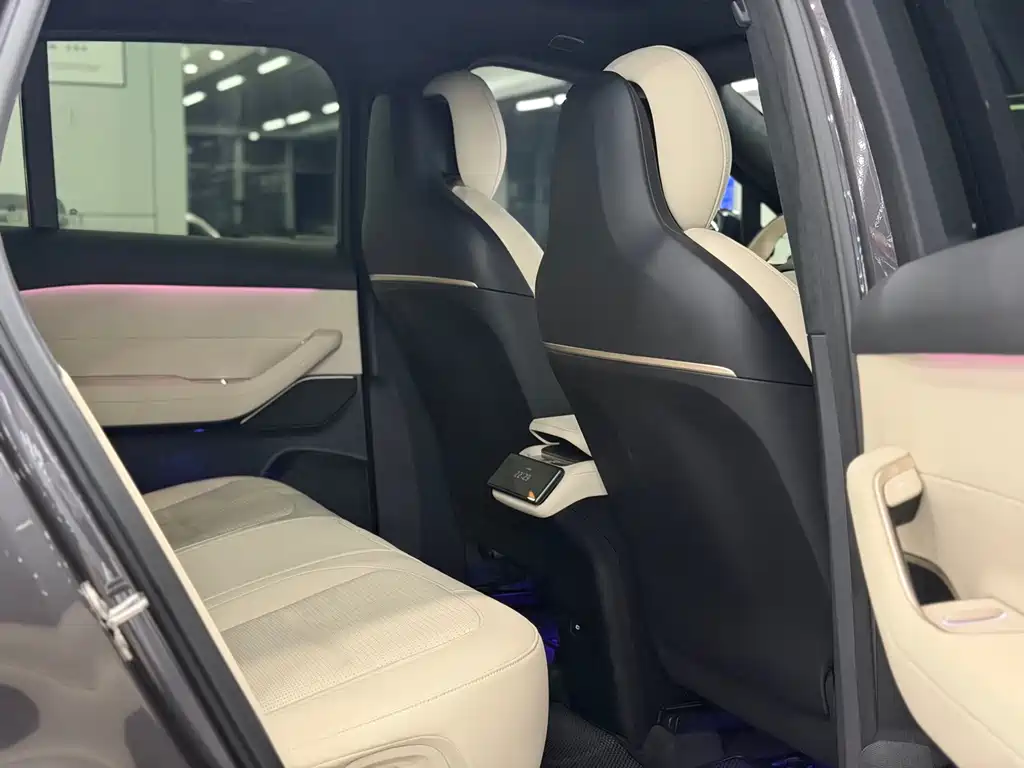 NIO ES6 — миниатюра 10