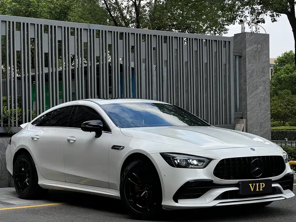 MERCEDES-BENZ AMG GT