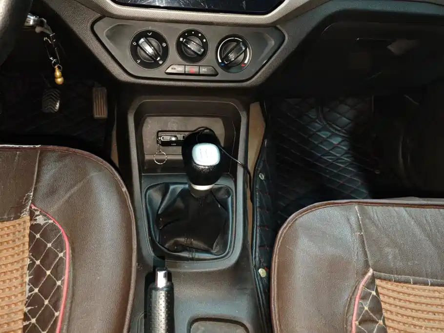 Wuling Hongguang — миниатюра 16