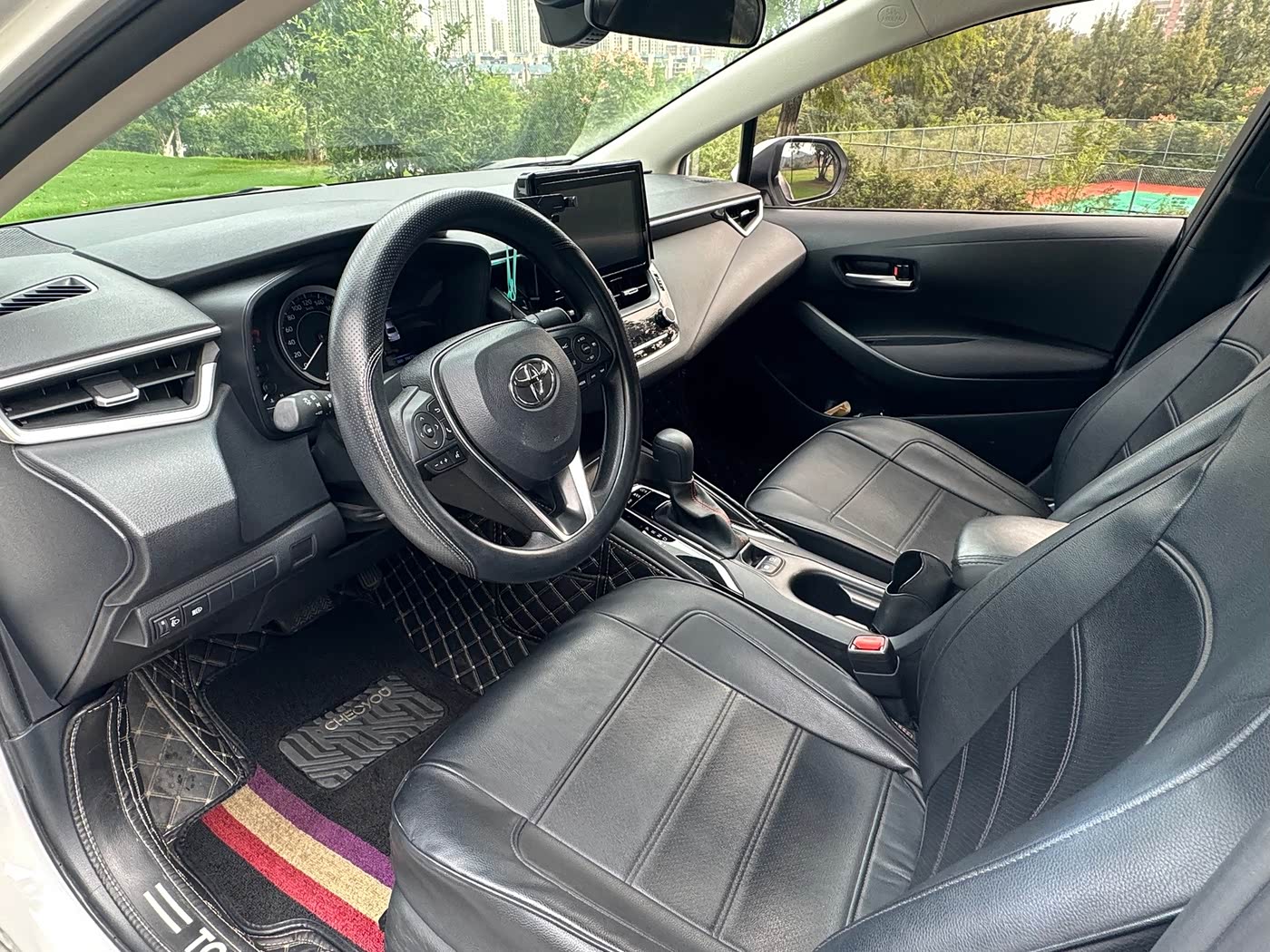 Toyota Corolla 1.2 л 2022 г. Белый, пробег 19000 км