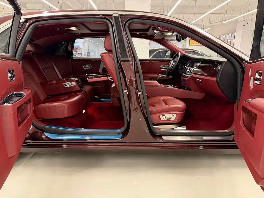 Rolls-Royce Ghost — фотографии объявления, Фото 11