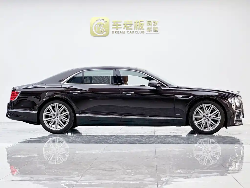 Bentley Flying Spur — миниатюра 6