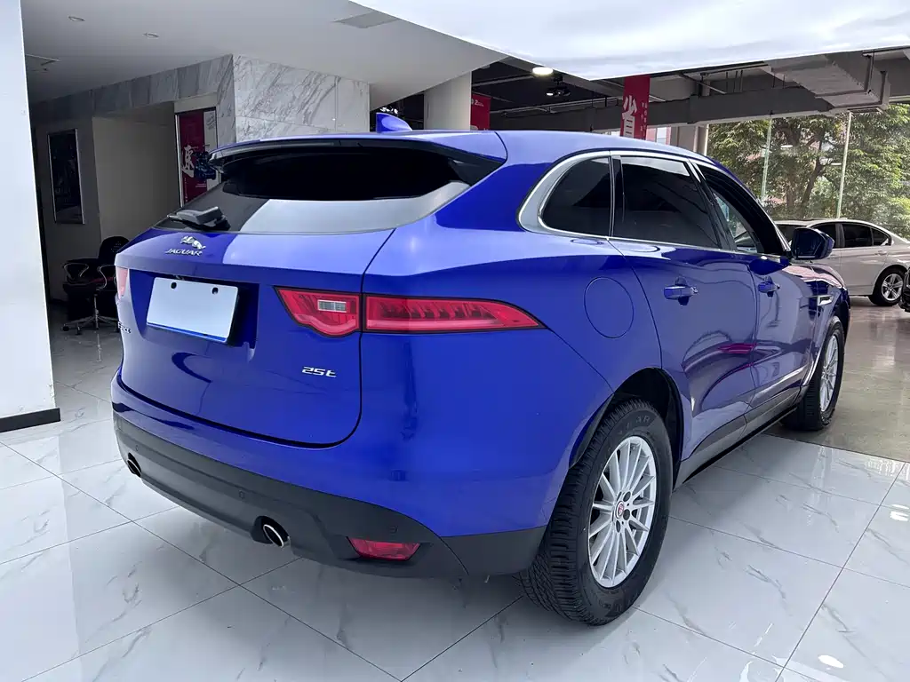 Jaguar F-Pace 2018 2.0T Premium