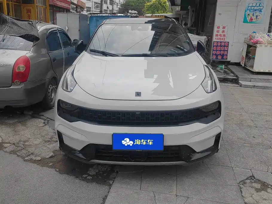 Lynk & Co 05 2022 2.0TD Halo