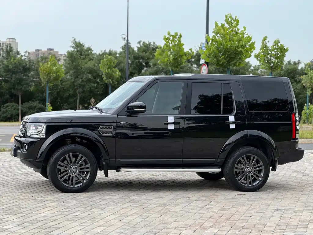 Land Rover Discovery 2016 3.0 SC V6 HSE