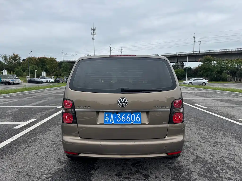 Volkswagen Touran — миниатюра 5
