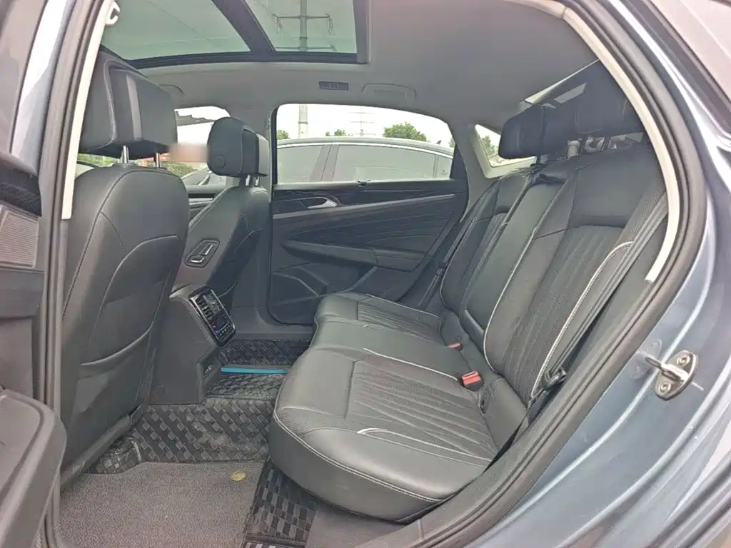 Volkswagen Passat — миниатюра 17