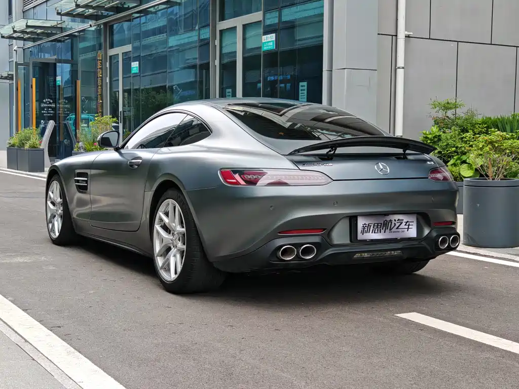 MERCEDES-BENZ AMG GT