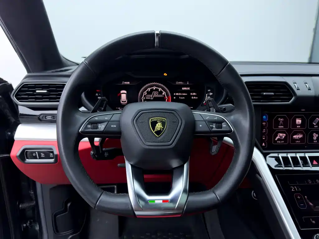 Lamborghini Urus — миниатюра 19