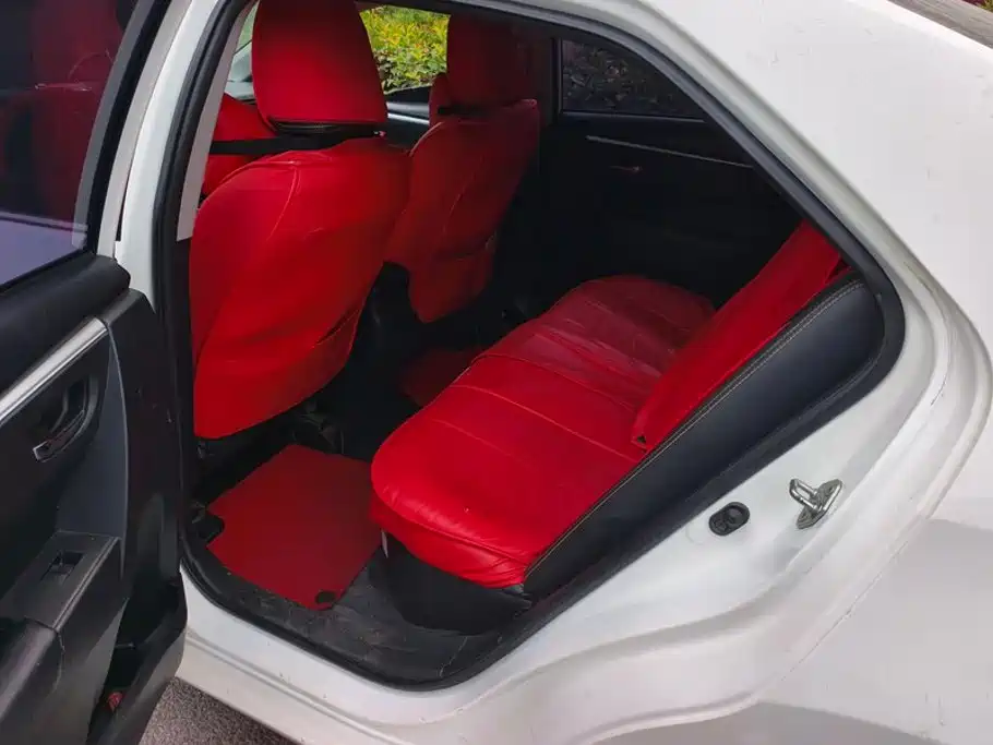 Toyota Corolla Hybrid — миниатюра 11
