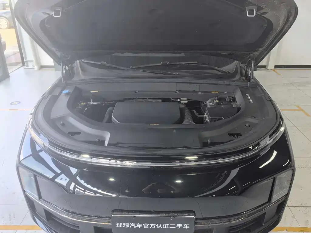Li Auto L8 2025 Ultra