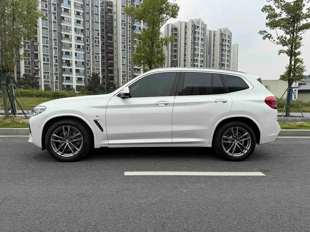 BMW X3 — миниатюра 13