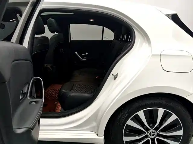 Mercedes-Benz A-Class (Import) — миниатюра 13
