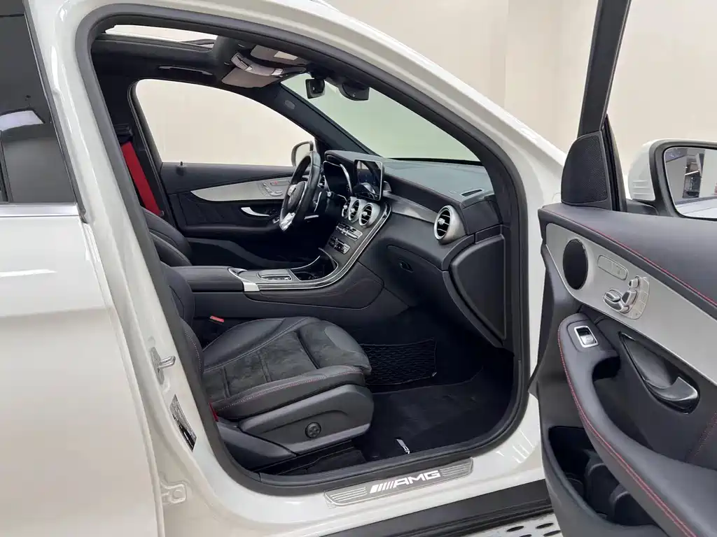 MERCEDES-BENZ GLC AMG