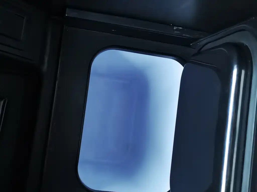 MERCEDES-BENZ V CLASS