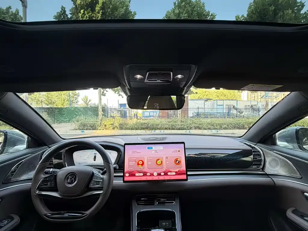 BYD Han 2022 DM-i 121KM Premium