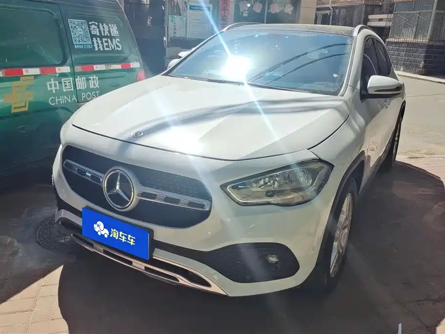 Mercedes-Benz GLA 2020