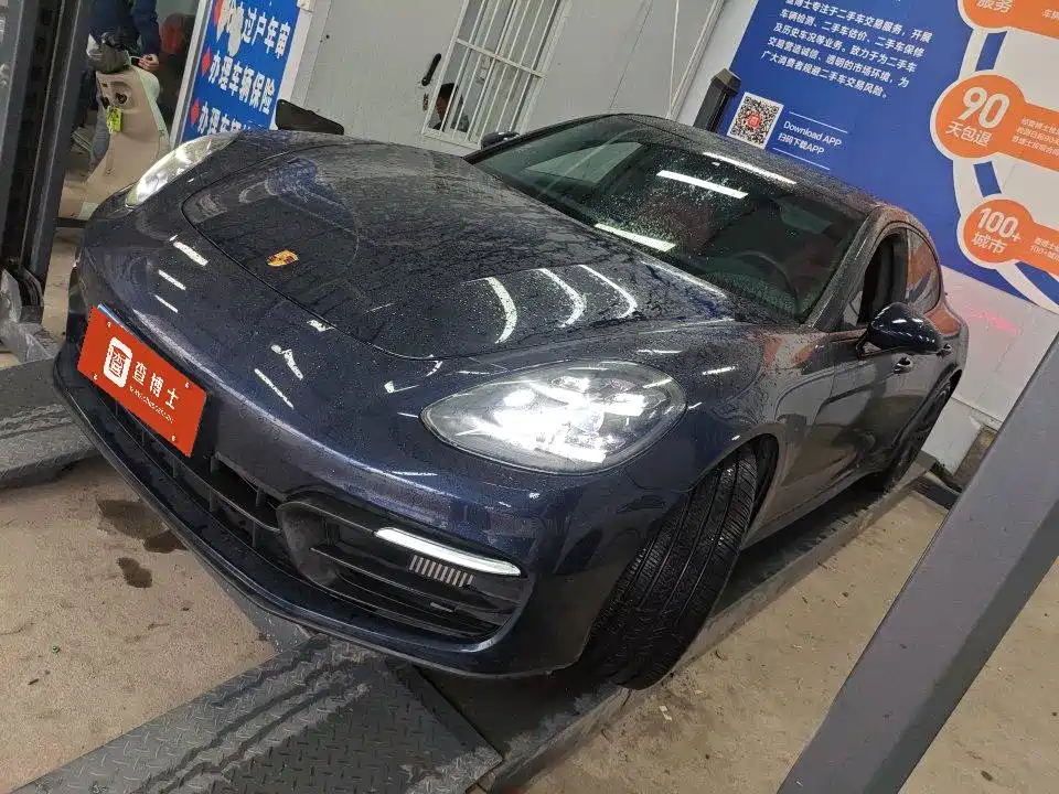 Porsche Panamera 2022