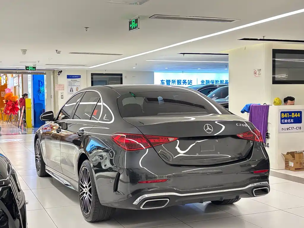 Mercedes-Benz C-Class — миниатюра 7