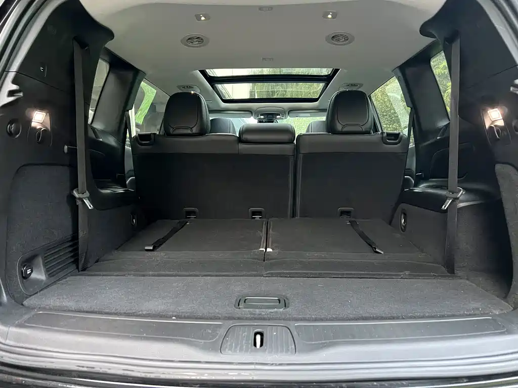 Jeep Grand Commander — миниатюра 8