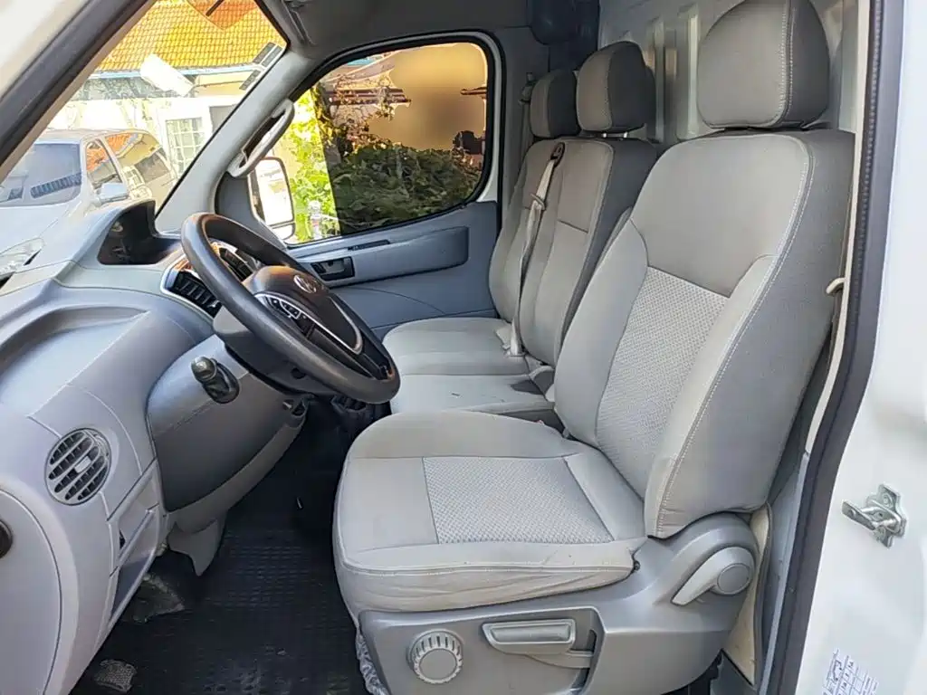 MAXUS V80 — миниатюра 15