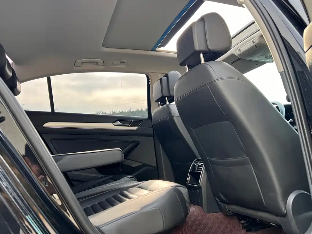 Volkswagen Magotan — миниатюра 13