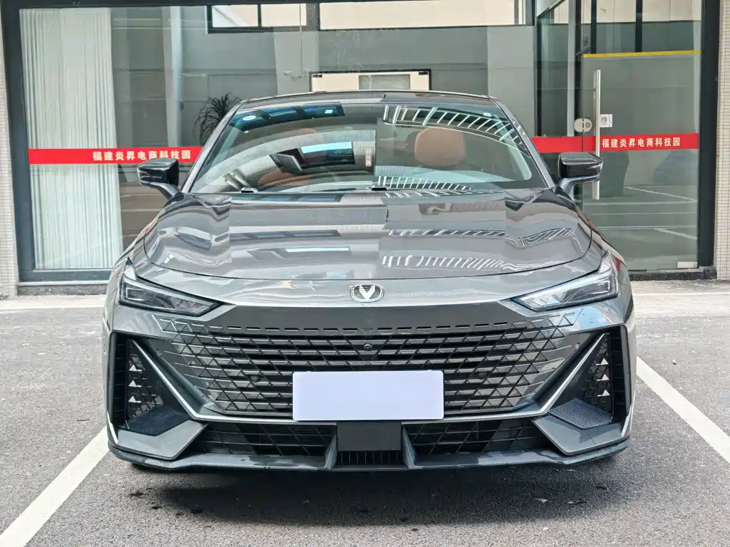 Changan UNI-V — миниатюра 2