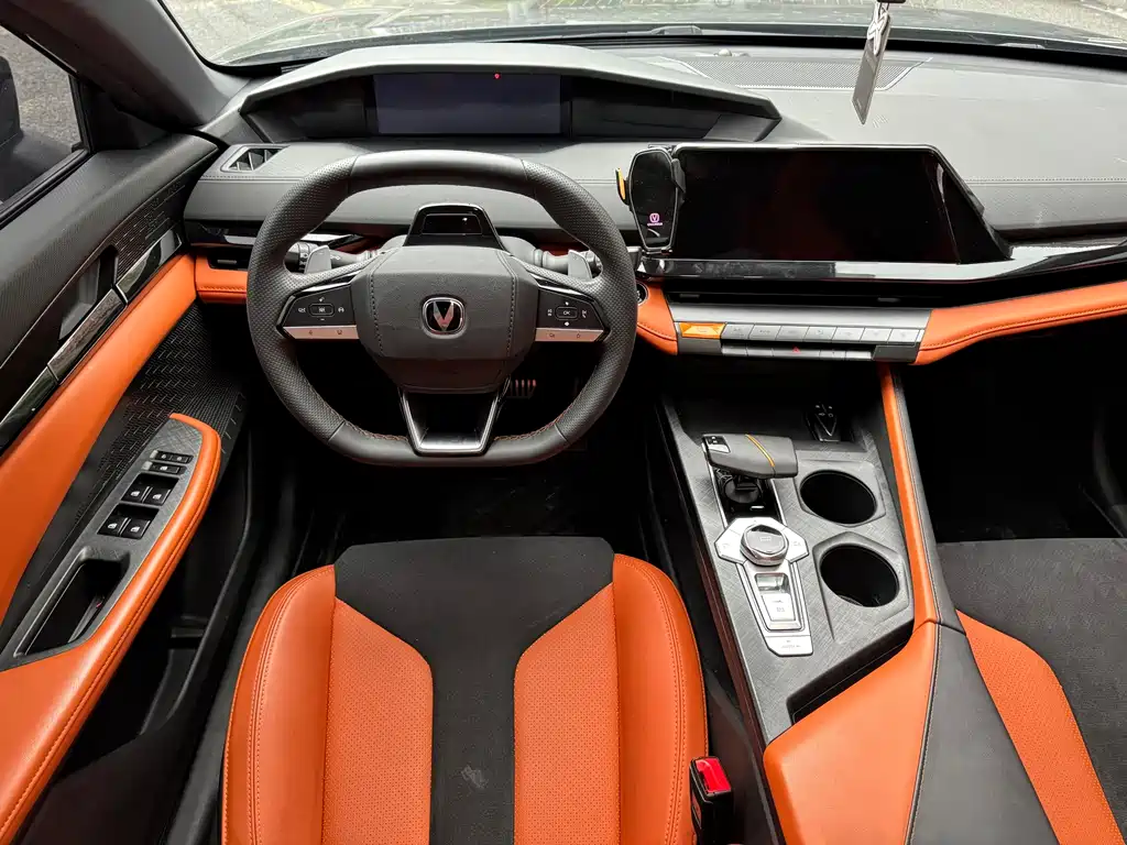 Changan UNI-V — миниатюра 6