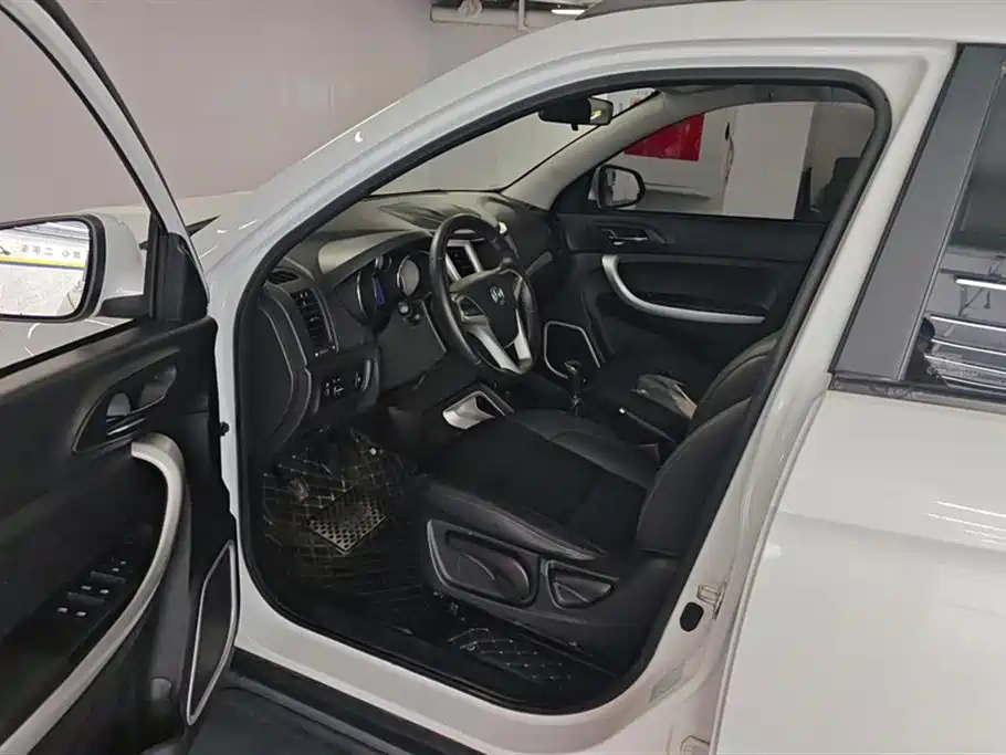 Changan CS35 2016 1.6L MT Luxury IV