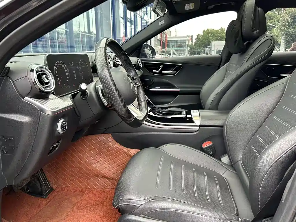 Mercedes-Benz C-Class — миниатюра 10