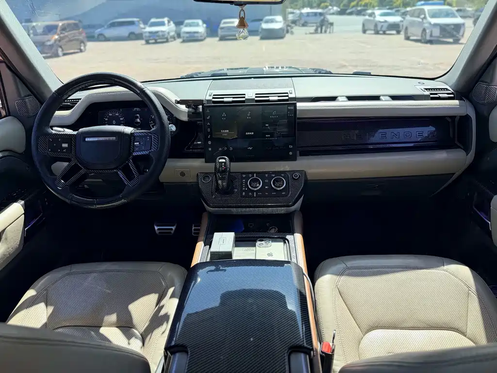 Land Rover Defender — миниатюра 17