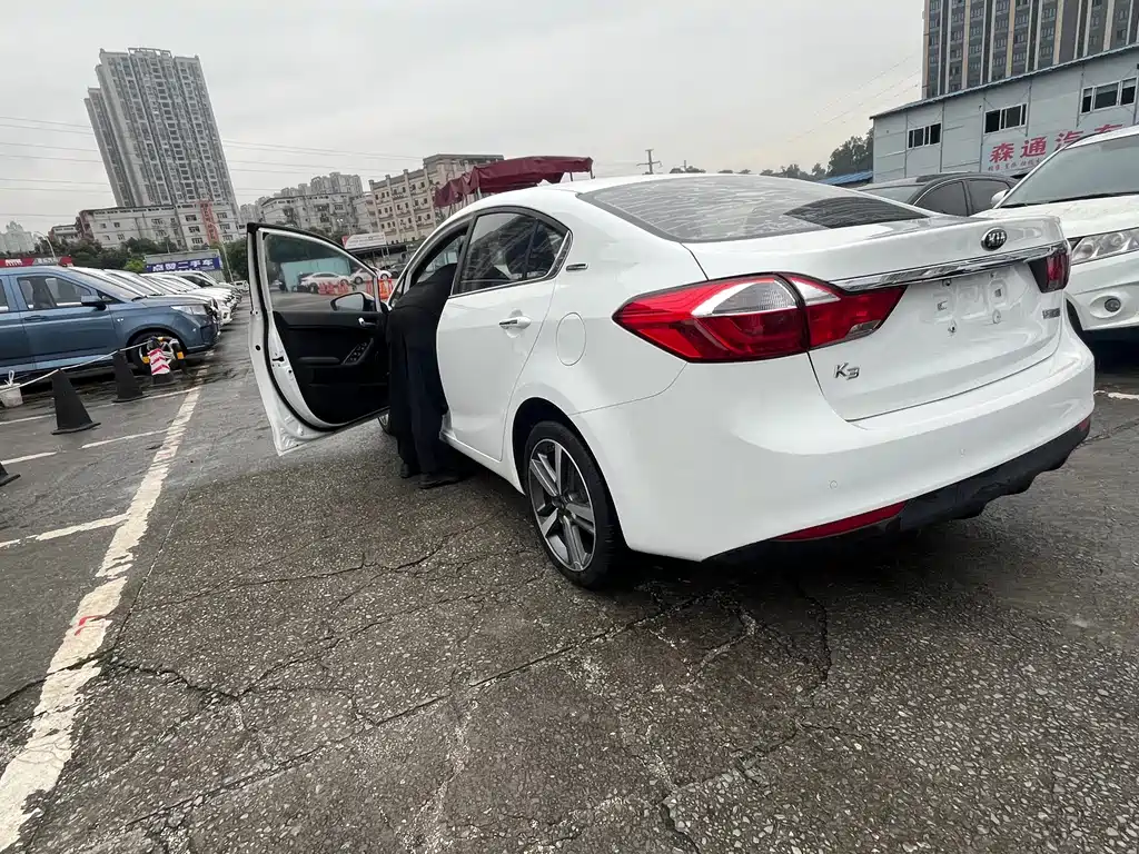 Kia K3 — миниатюра 8