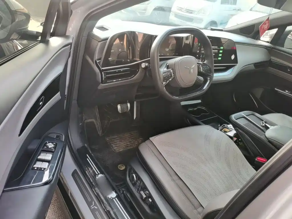 Hongqi Hongqi EH7 — миниатюра 16