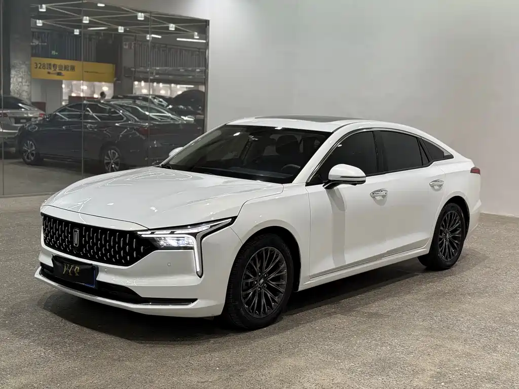 2023 Bestune B70 - zdjęcie 1 z 18