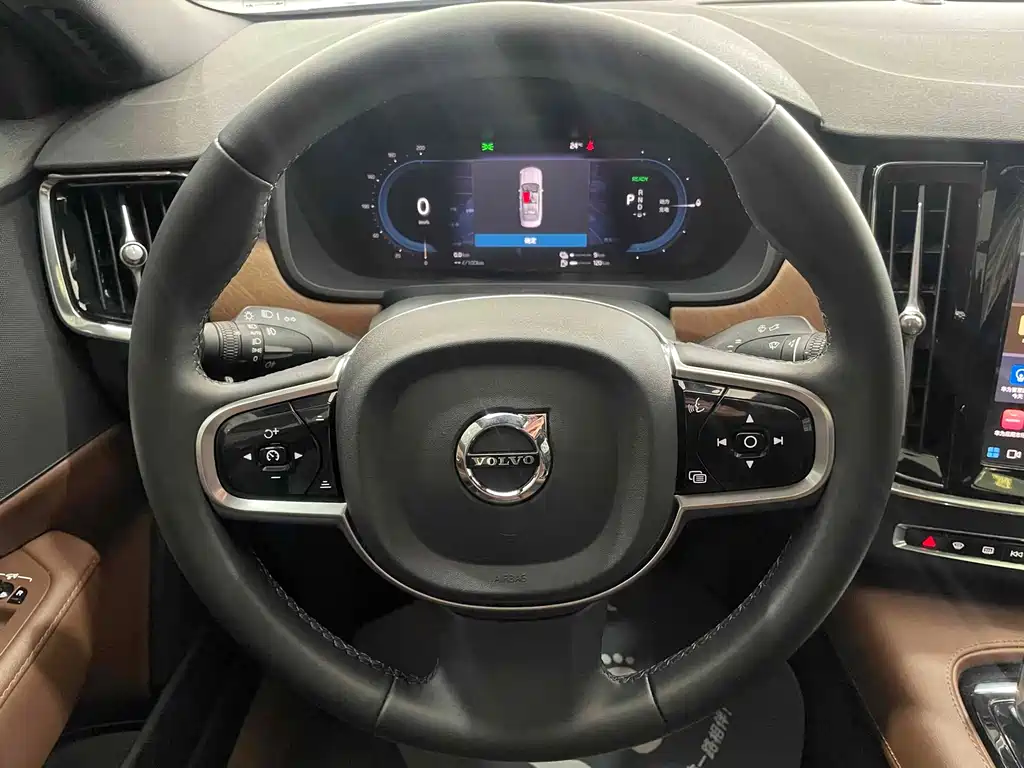 VOLVO S90 PLUG IN HYBRID