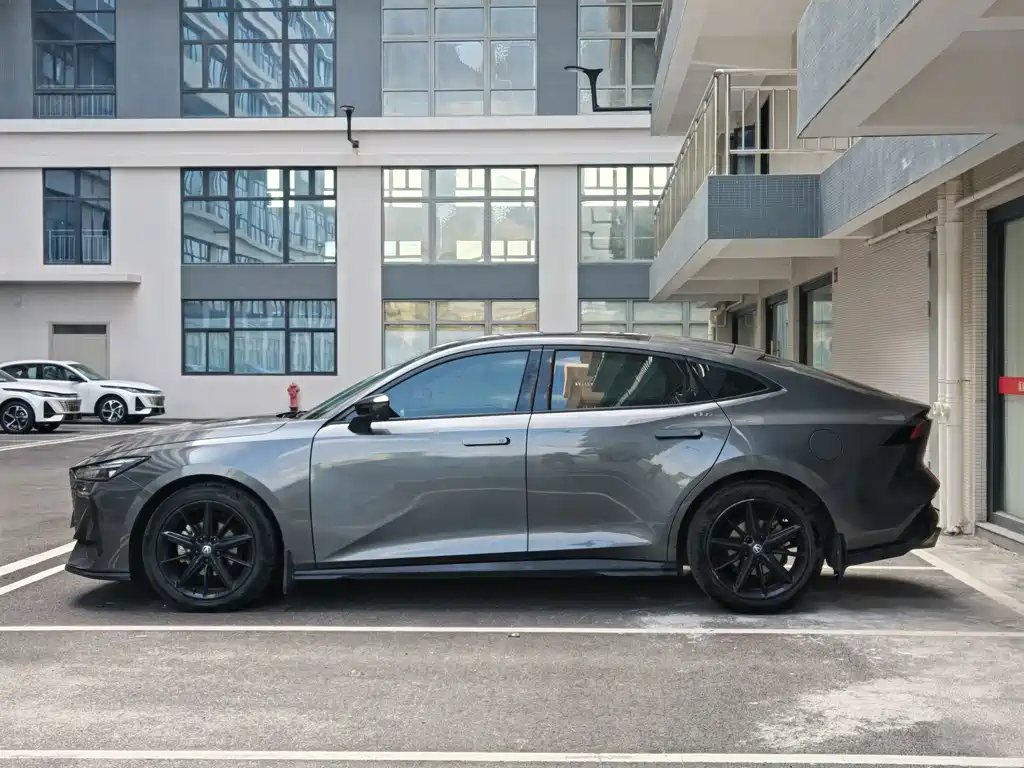 Changan UNI-V — миниатюра 4