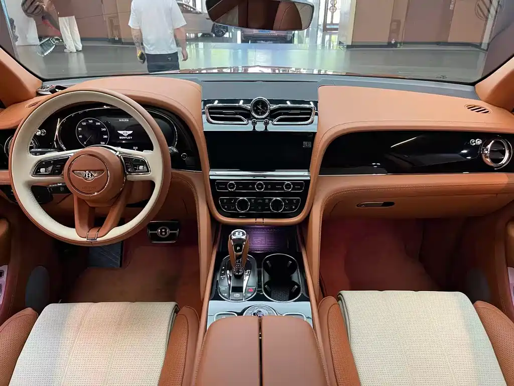Bentley Bentayga 2022 4.0T V8