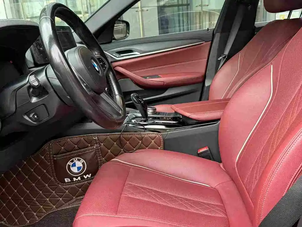 BMW 5 Series New Energy — миниатюра 9