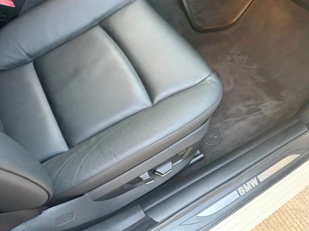 BMW 5 Series — миниатюра 23