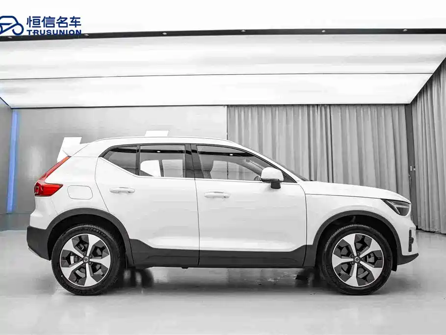 Volvo XC40 — миниатюра 4