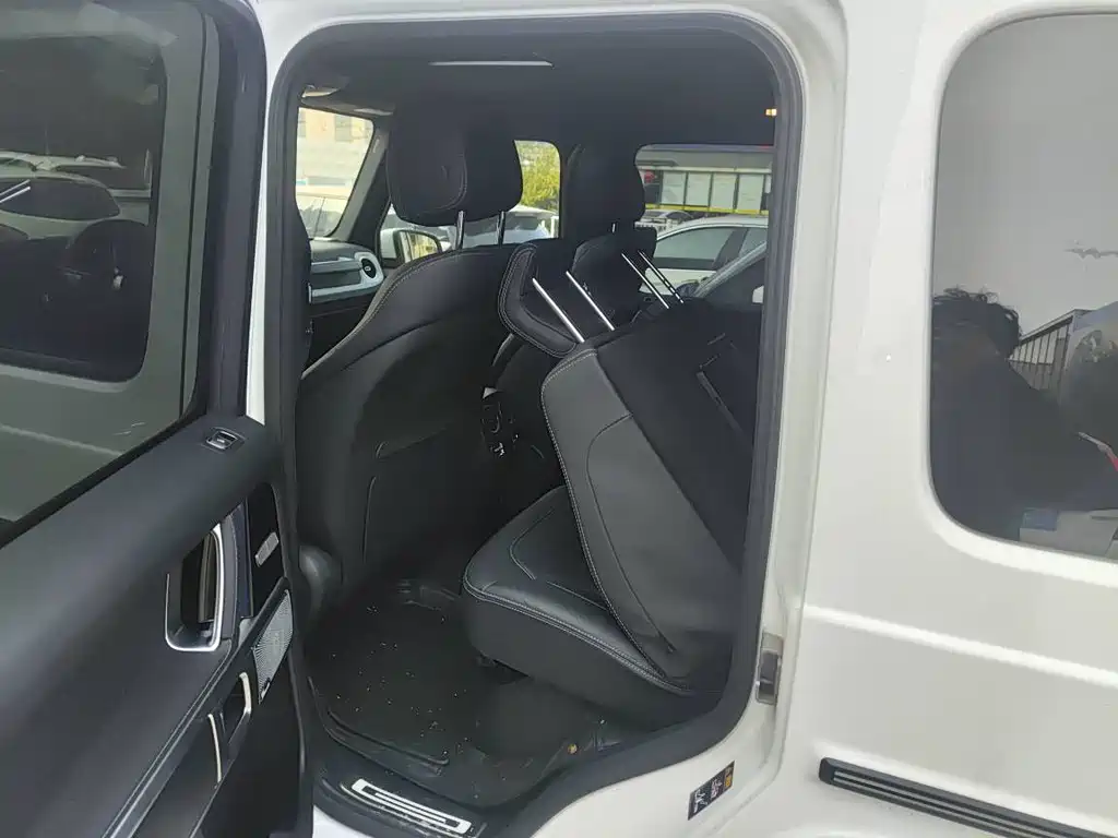 MERCEDES-BENZ G CLASS