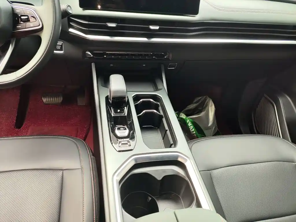 Geely Haoyue L — миниатюра 14