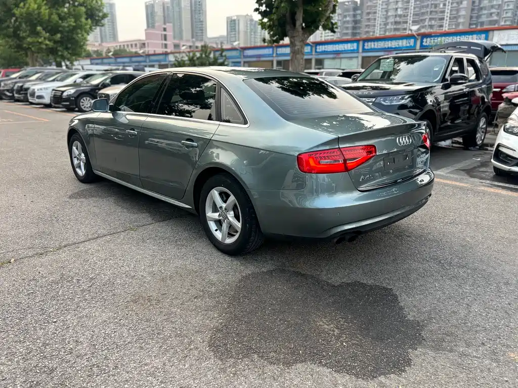 Audi A4L 2013 35 TFSI AT Comfort