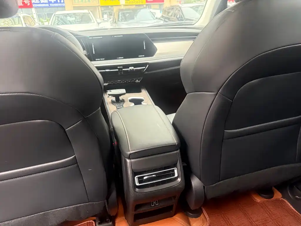 Changan X7 Plus 2024 1.5T AT Luxury 7 мест