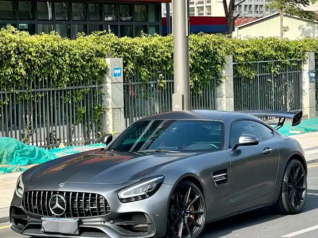 MERCEDES-BENZ AMG GT