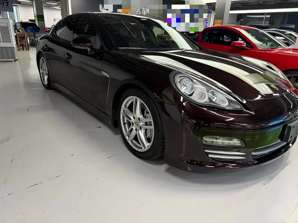Porsche Panamera 2013 Panamera 4 Platinum Edition 3.6L